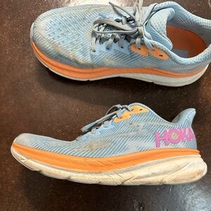 Hoka Womens Clifton 9 running shoes
